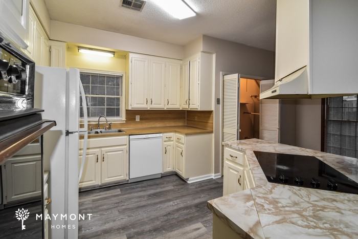 2653 Crossgate Trl - Photo 7 of 11