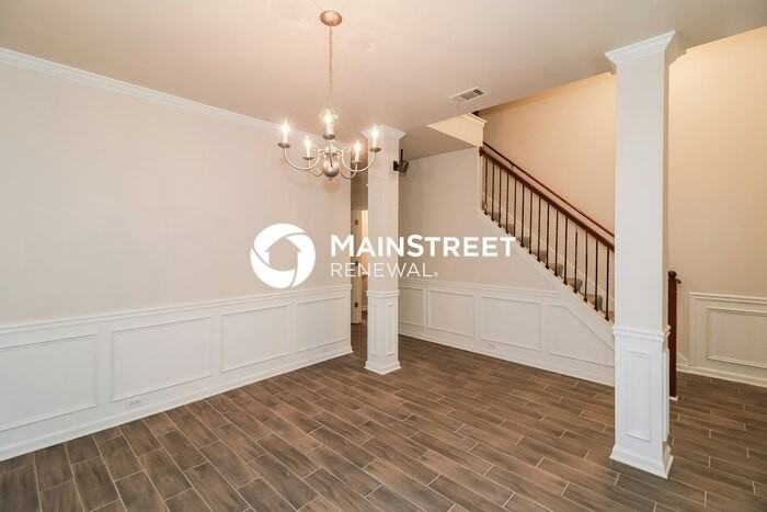 1281 Heartwood Ave - Photo 5 of 19