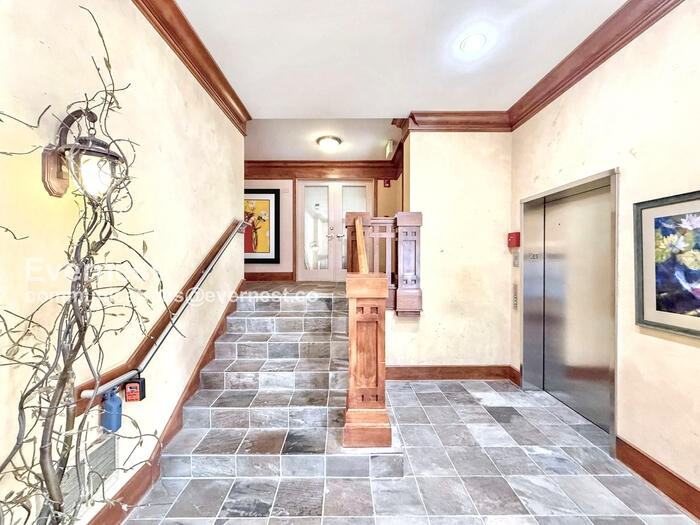 133 Queen Anne Ave N #102 - Photo 6 of 43