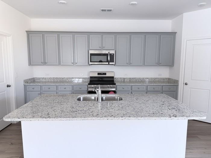 173 Elijah Street - Photo 3 of 22