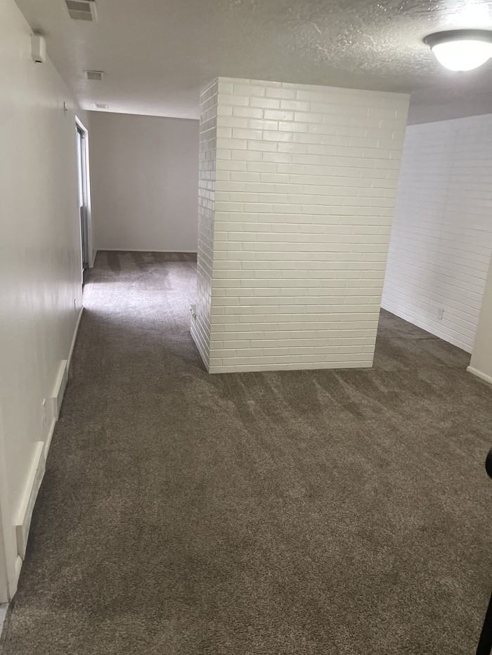 184 E 2090 N #1 - Photo 5 of 21