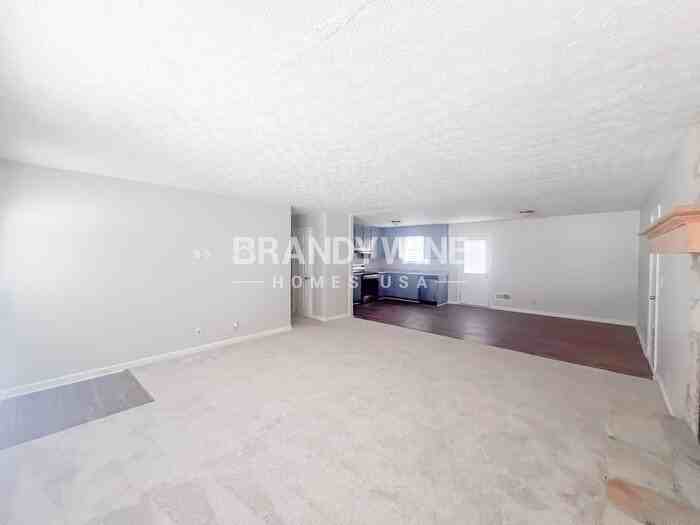 3810 Rock Hollow Ct - Photo 7 of 28