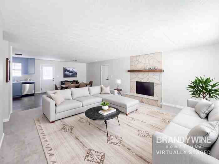 3810 Rock Hollow Ct - Photo 2 of 28