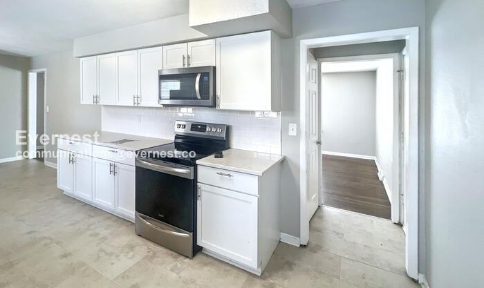 11330 E 24th St S - Photo 5 of 22