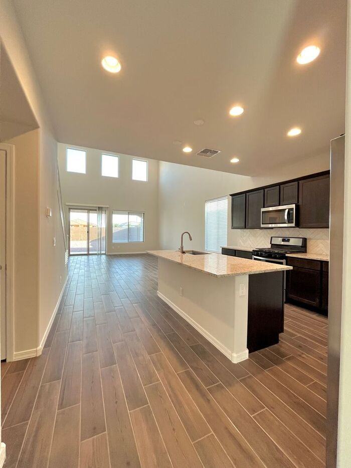 19715 West Badgett Lane - Photo 6 of 45