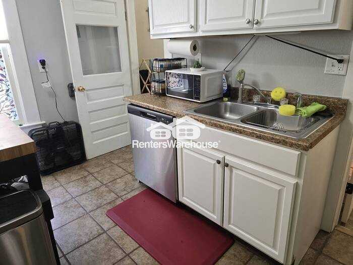 2317 W Platte Ave - Photo 6 of 22