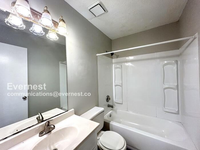 2387 Rosehaven Ave - Photo 7 of 18