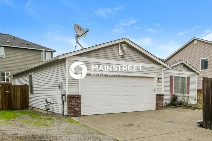 2007 179th Street Court East - Photo 2 of 16