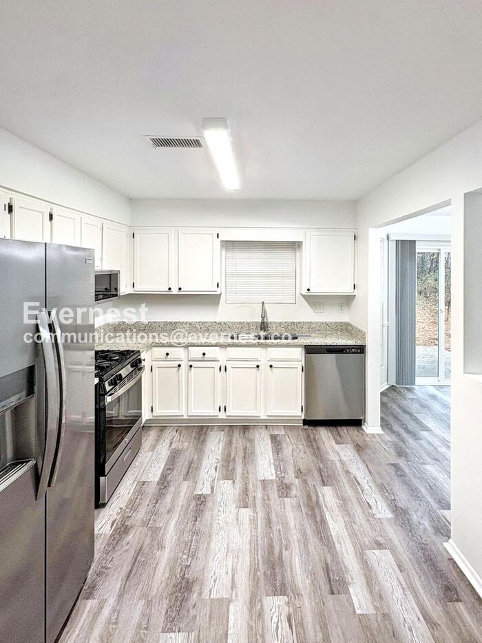 6157 Saint Christophers Ct - Photo 3 of 26