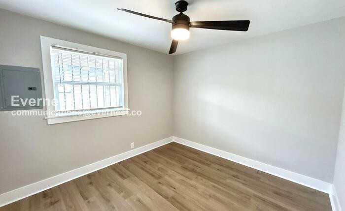 1728 17th Ave N #C - Photo 7 of 19