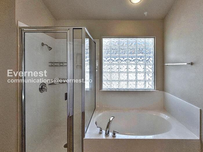 3505 Fitzroy Ave - Photo 7 of 30