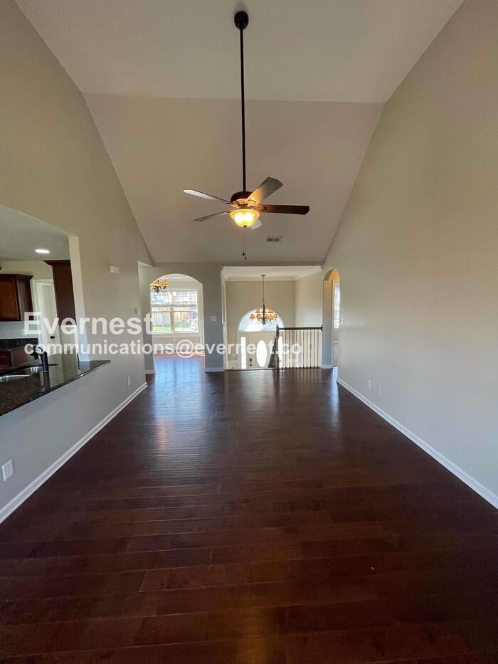 3393 Wiser Dr - Photo 7 of 42