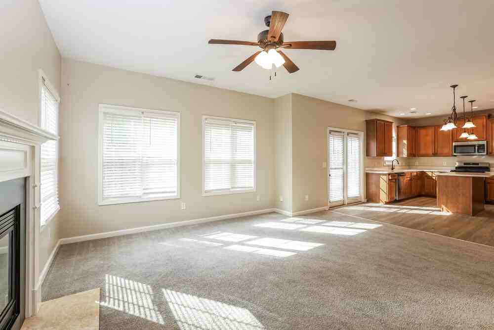 5432 The Vyne Ave - Photo 6 of 17