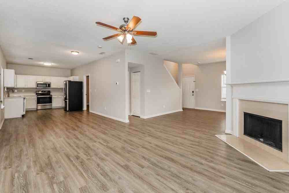 1618 Thornwick Trce - Photo 6 of 17