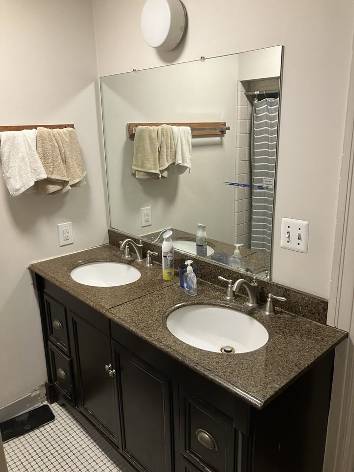 1004 S Forest Ave #2 - Photo 3 of 4