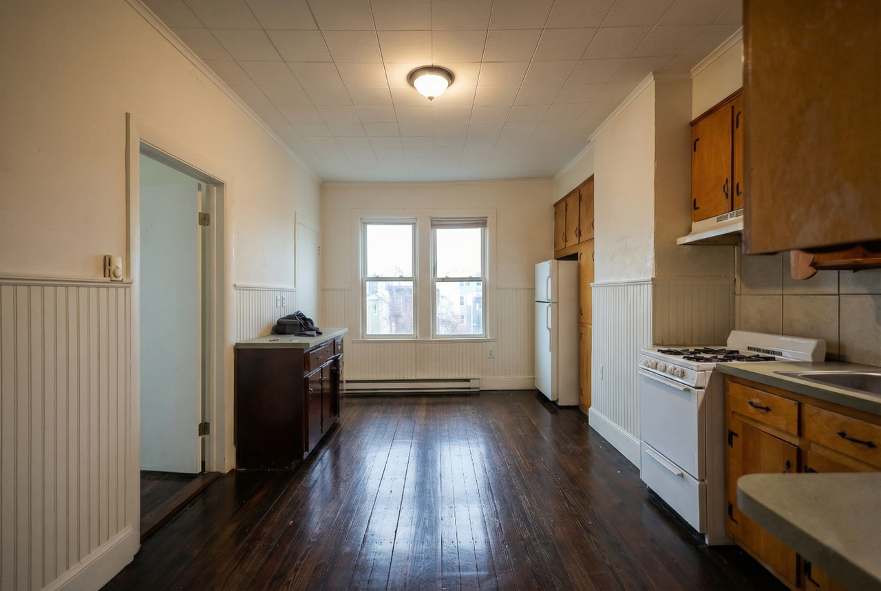 191 London St #3 - Photo 3 of 13