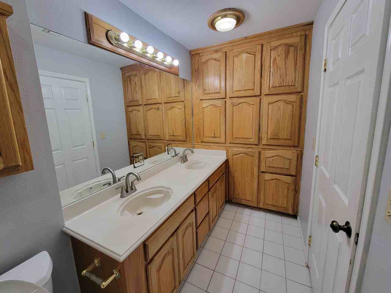 101 Bluebonnet Ln #NA - Photo 4 of 15