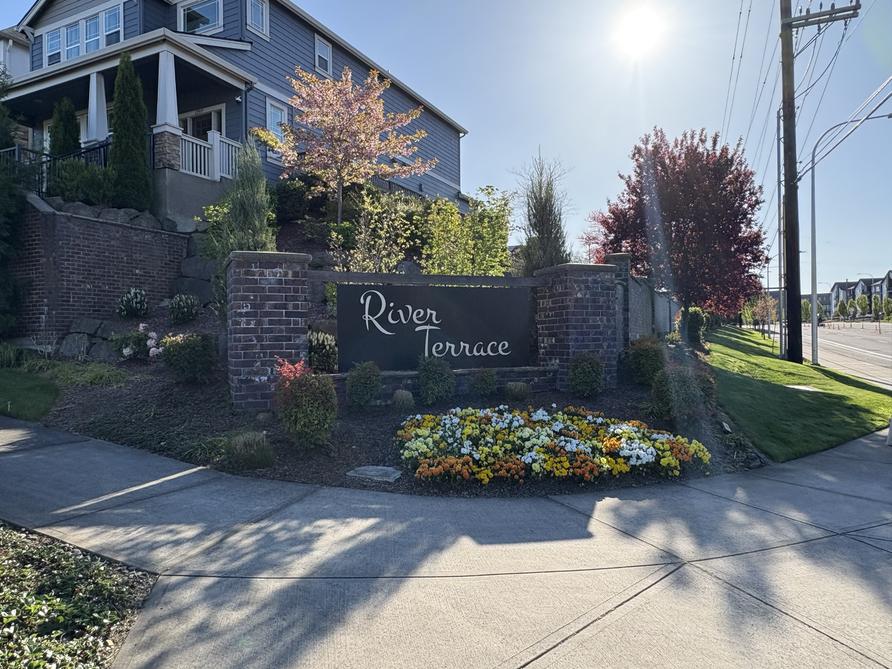 17015 Southwest Jean Louise Road - Photo 2 of 32