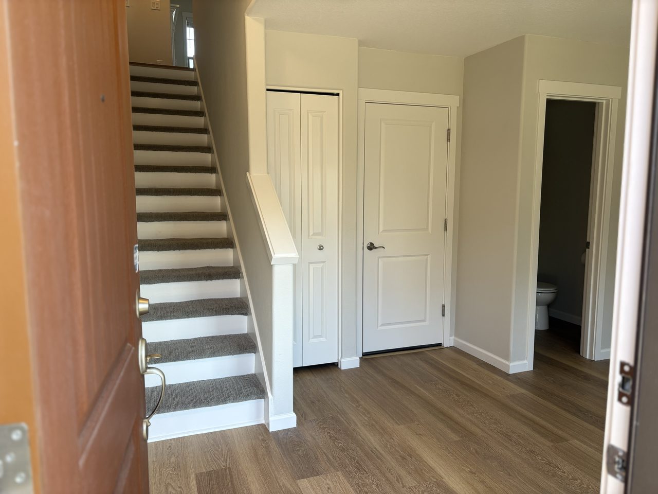 17015 Southwest Jean Louise Road - Photo 3 of 32