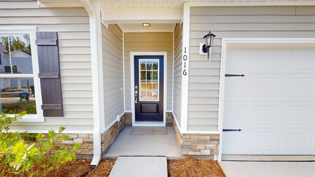 1060 Moen Loop - Photo 2 of 31