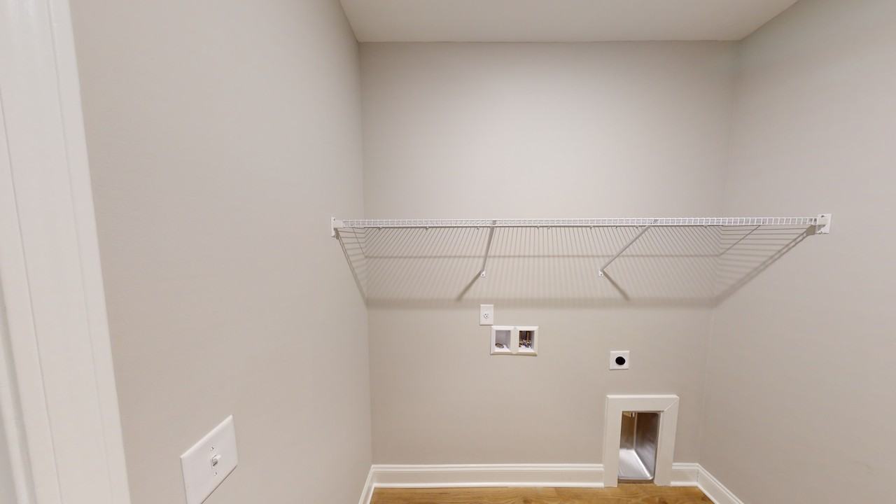 1060 Moen Loop - Photo 6 of 31
