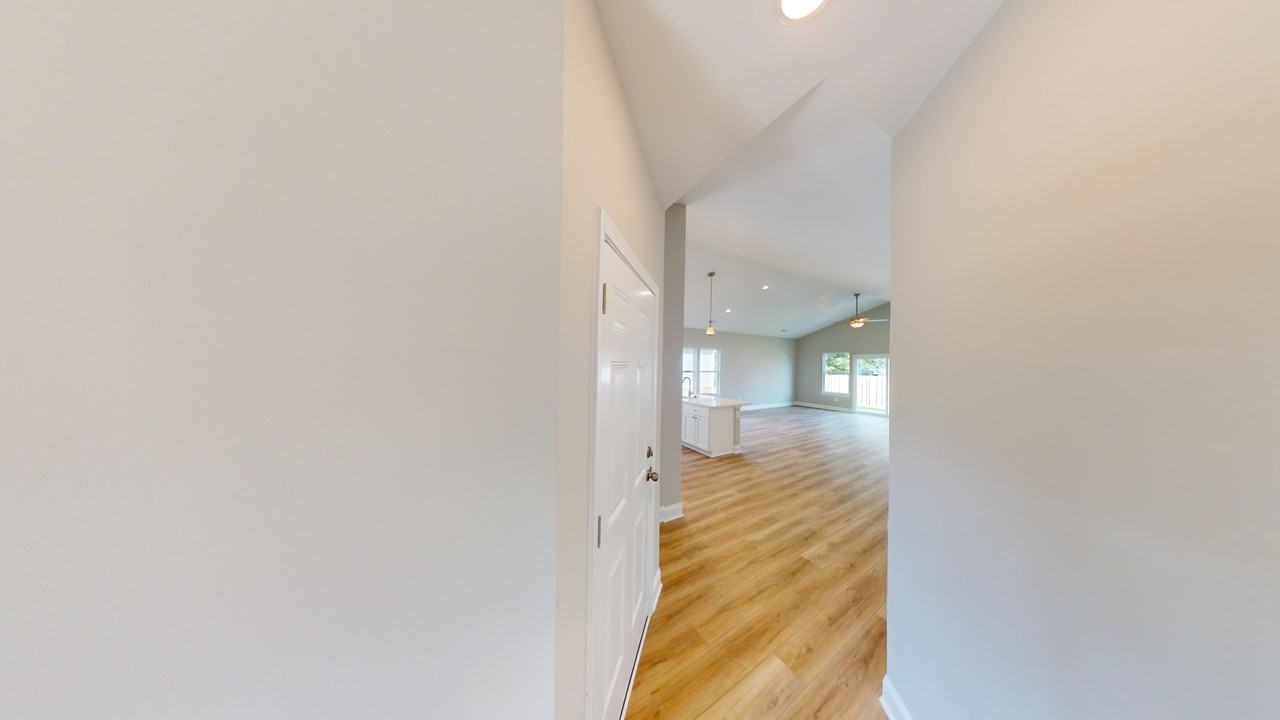 1064 Moen Loop - Photo 4 of 26