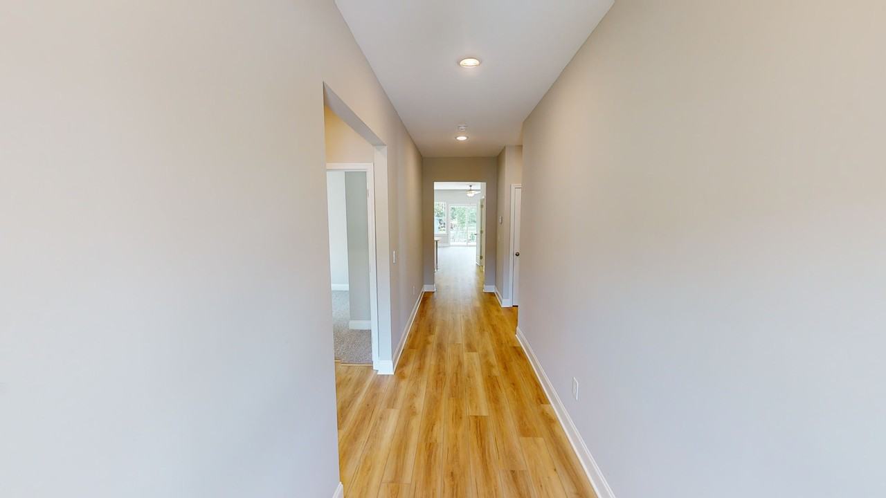 1072 Moen Loop - Photo 3 of 30
