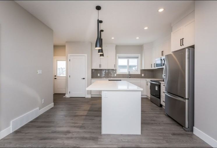 1000 Berg Pl #MAIN - Photo 2 of 19