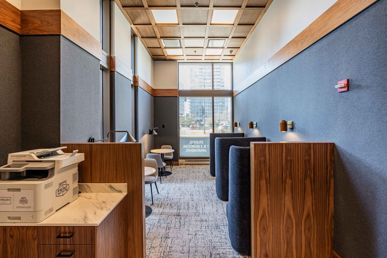 Echelon Chicago - Photo 6 of 50