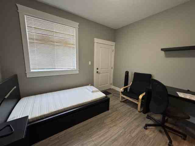 436 Georgia Avenue #5 - Photo 4 of 11