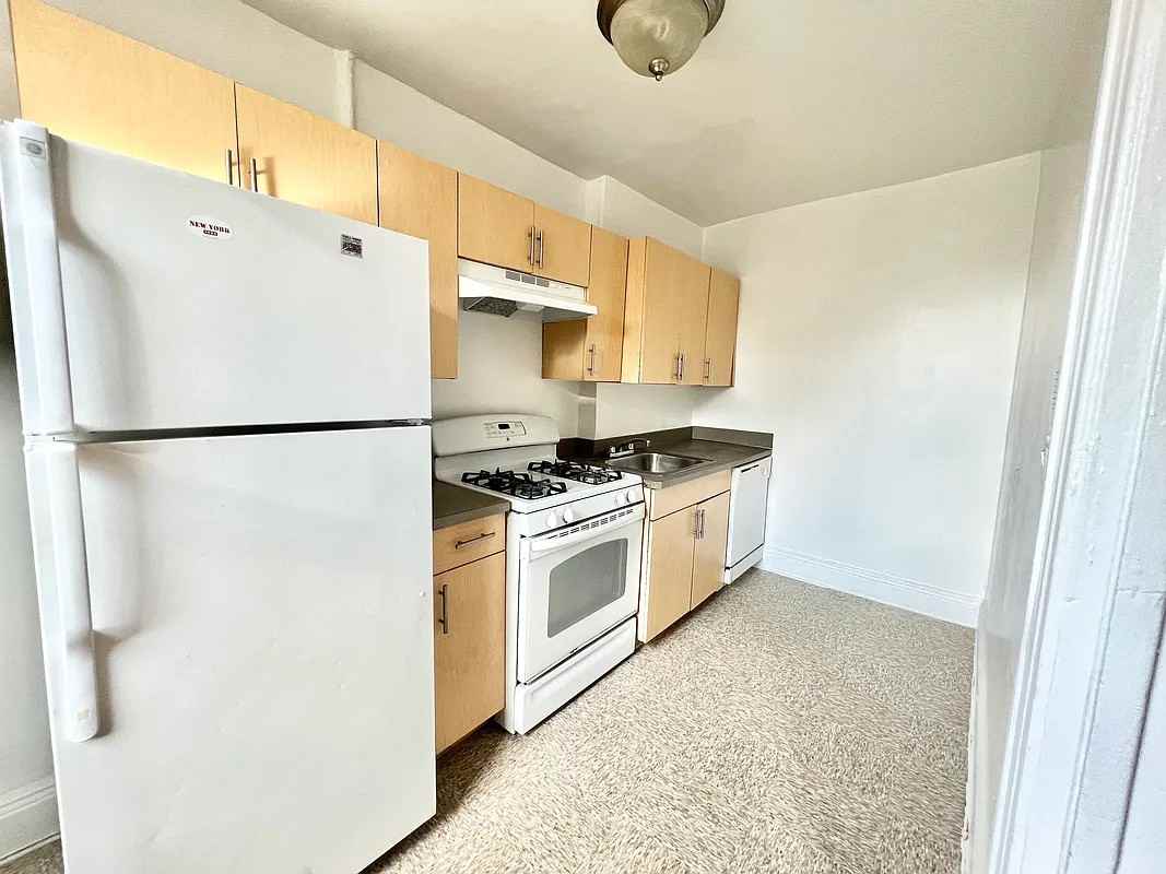 40-19 79th Street #3B - Photo 7 of 8