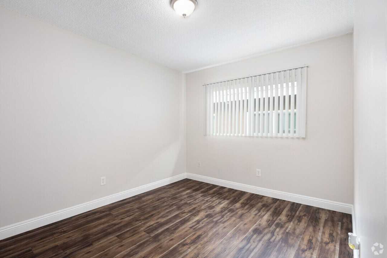 Beach West - Photo 3 of 10