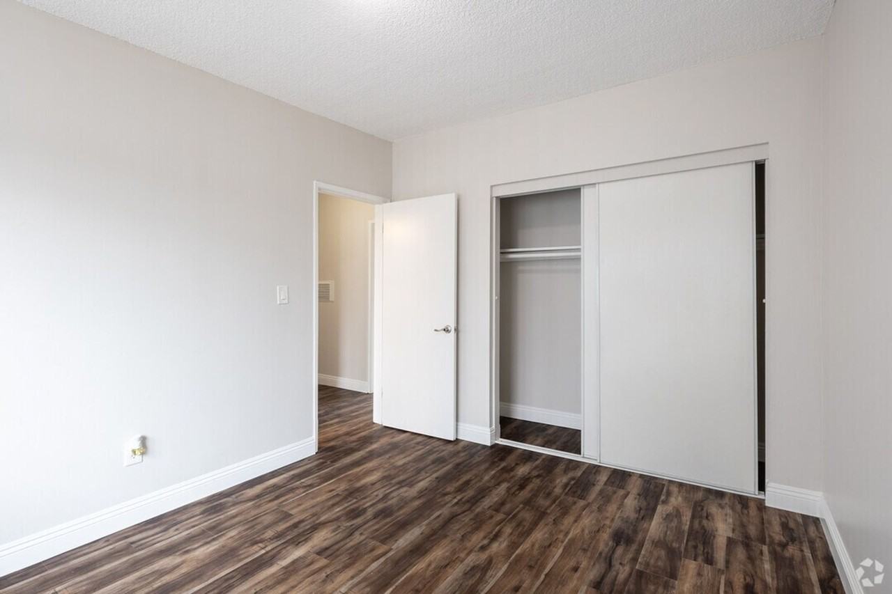 Beach West - Photo 4 of 10