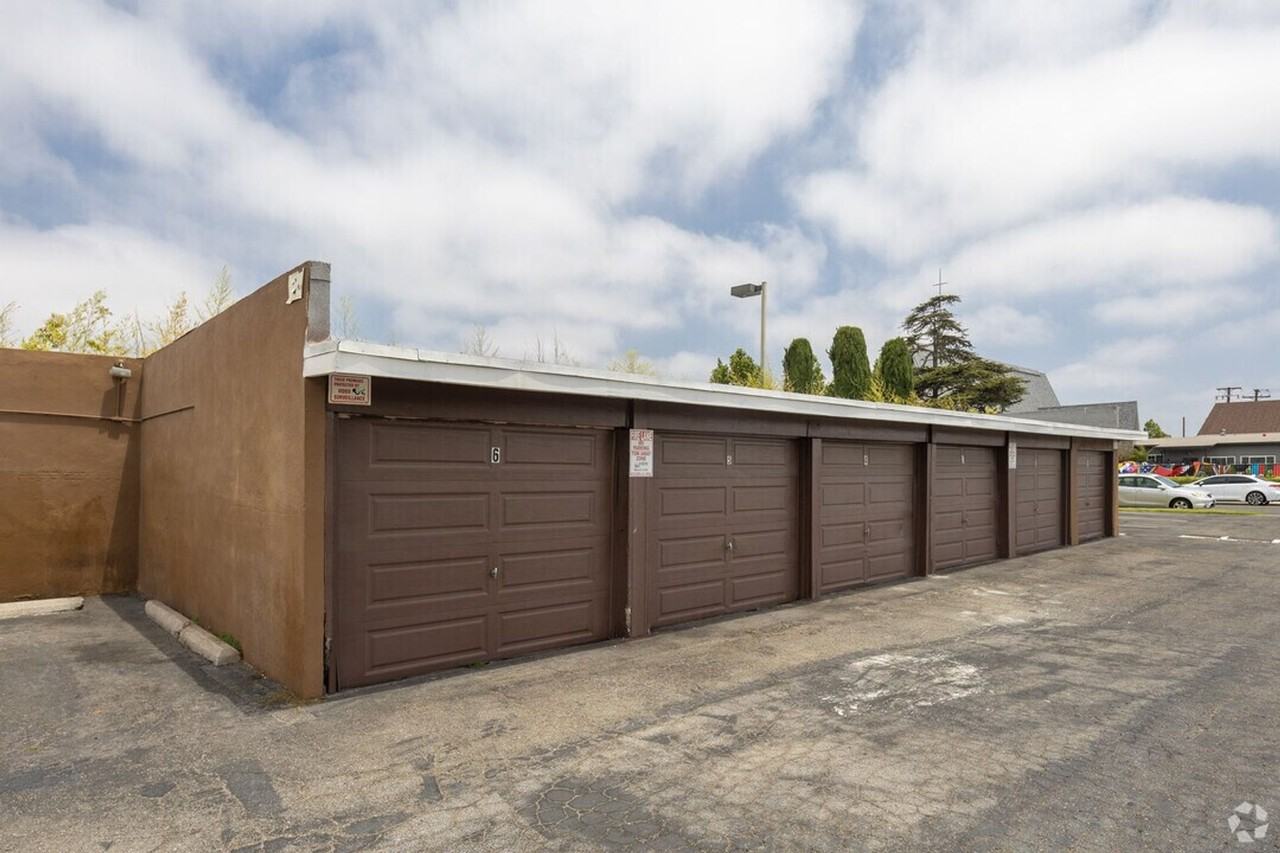 Beach West - Photo 5 of 10