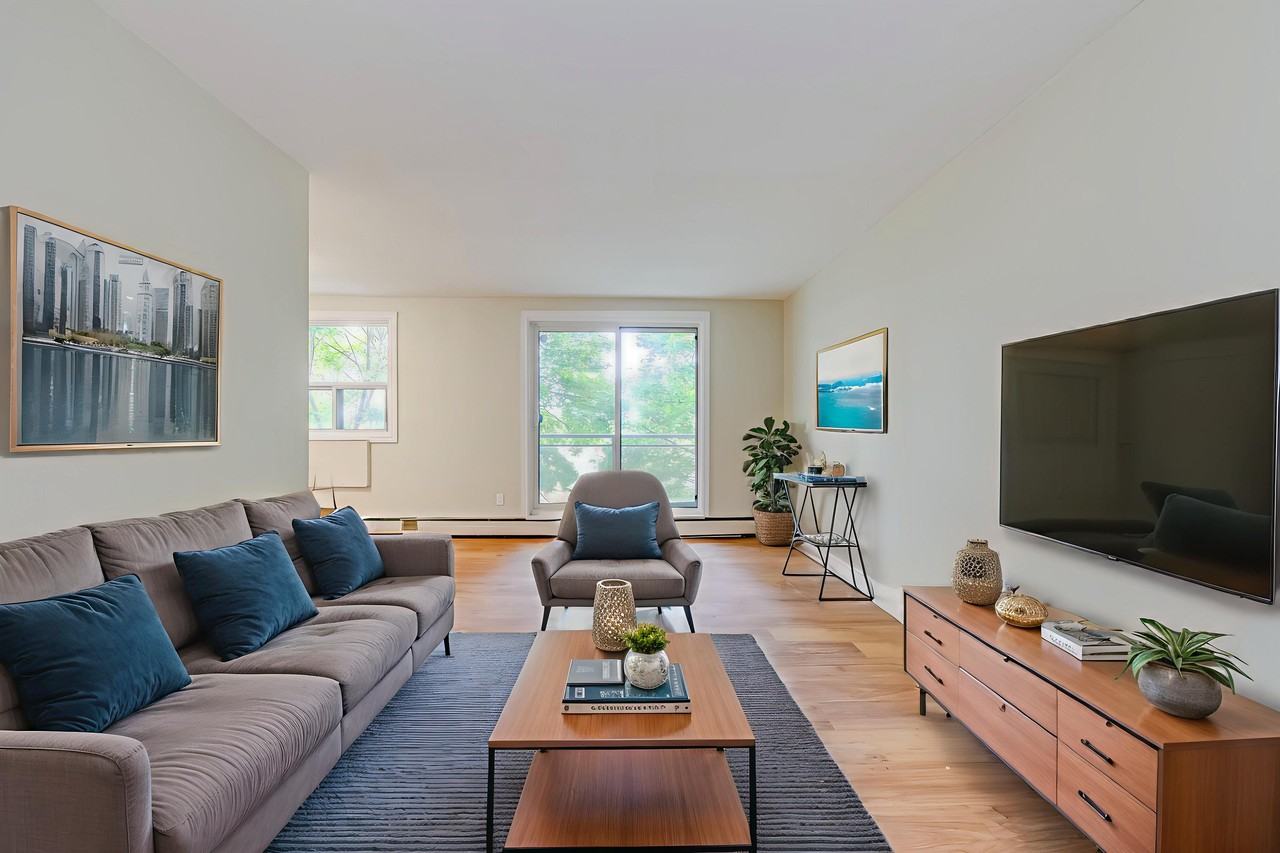 North Park Tower - Photo 3 of 10