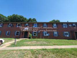 featured image of 2328 Cherry Street North #B