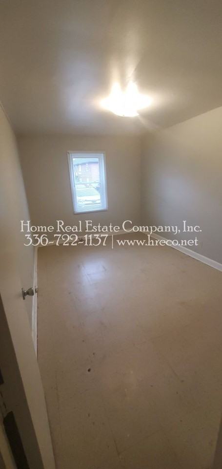 2328 Cherry Street North #B - Photo 3 of 6