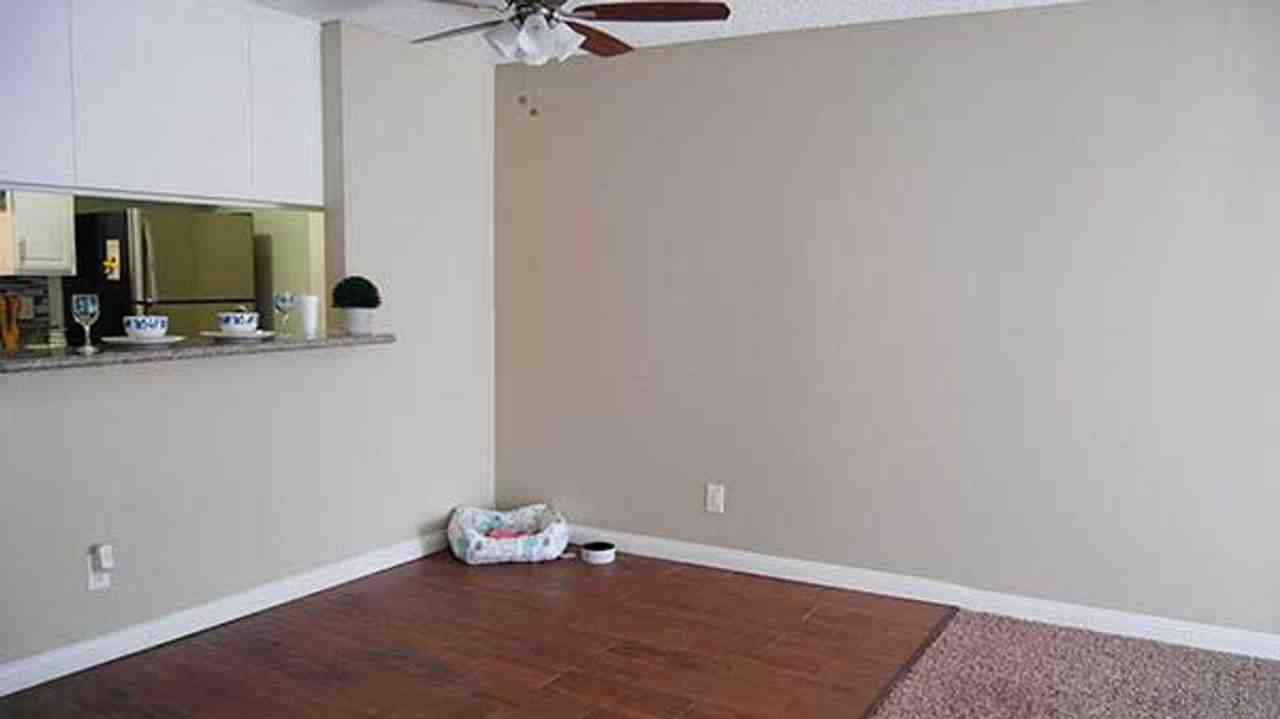 160-4303 Elm Avenue, LLC - Photo 4 of 10