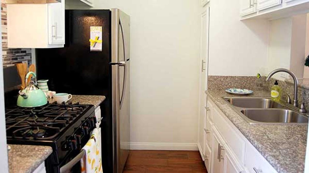 160-4303 Elm Avenue, LLC - Photo 7 of 10