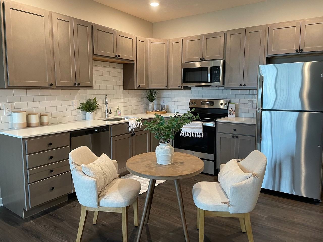 Level at Village Gardens - Photo 4 of 50