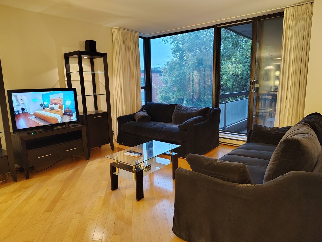 1250 Avenue des Pins Ouest #480 - Photo 5 of 24