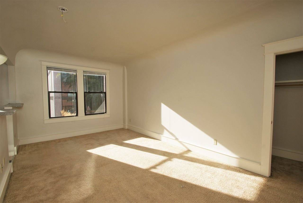 Watermarke Apartments - Photo 3 of 22