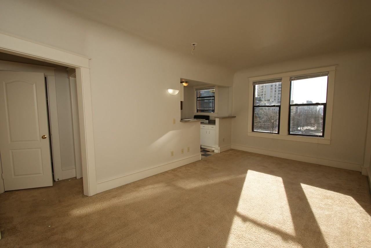 Watermarke Apartments - Photo 4 of 22