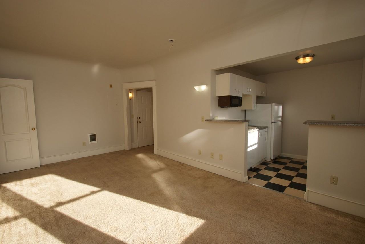 Watermarke Apartments - Photo 5 of 22