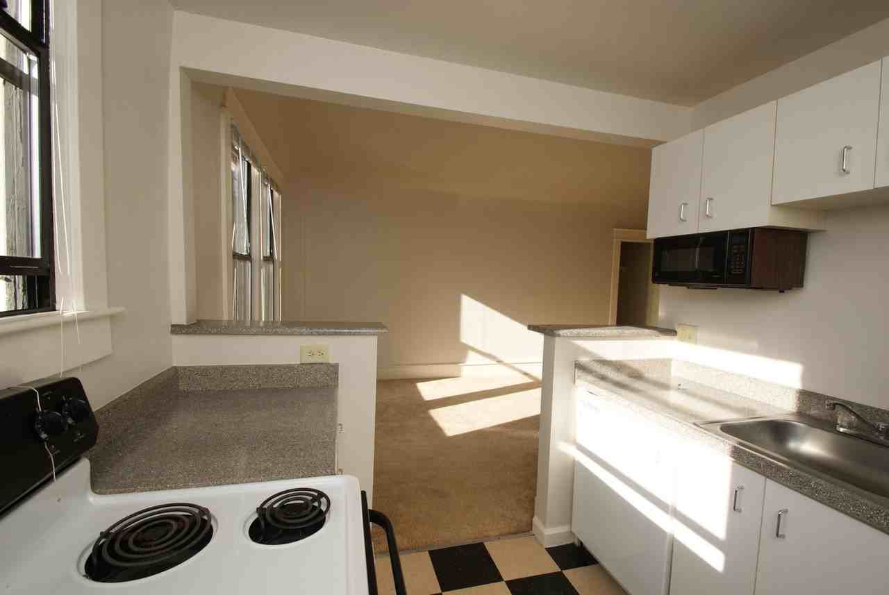 Watermarke Apartments - Photo 7 of 22