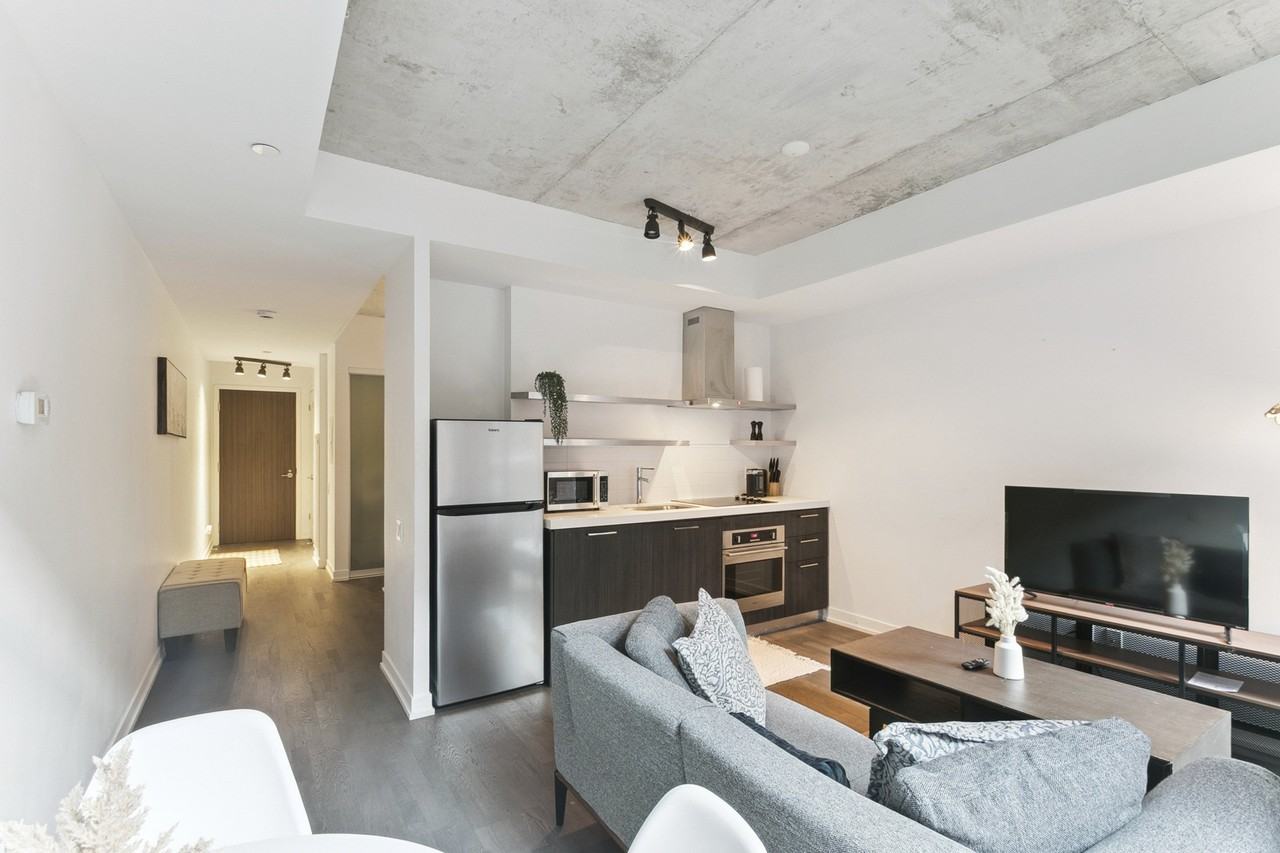 560 King Street West #321 - Photo 2 of 14