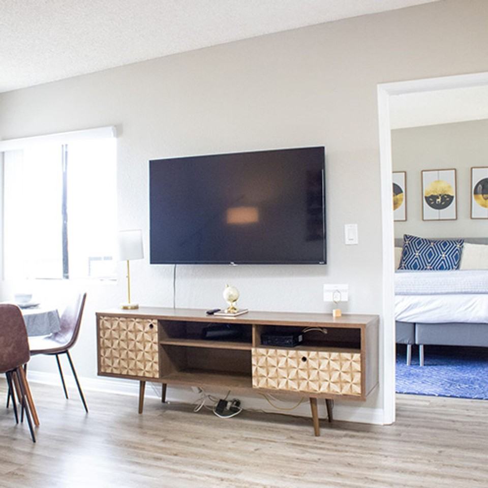 The Imperial Apartments - Photo 4 of 15