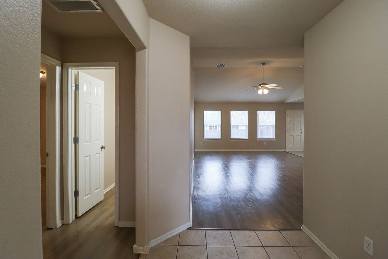 14306 East 112th Place North - Photo 3 of 25