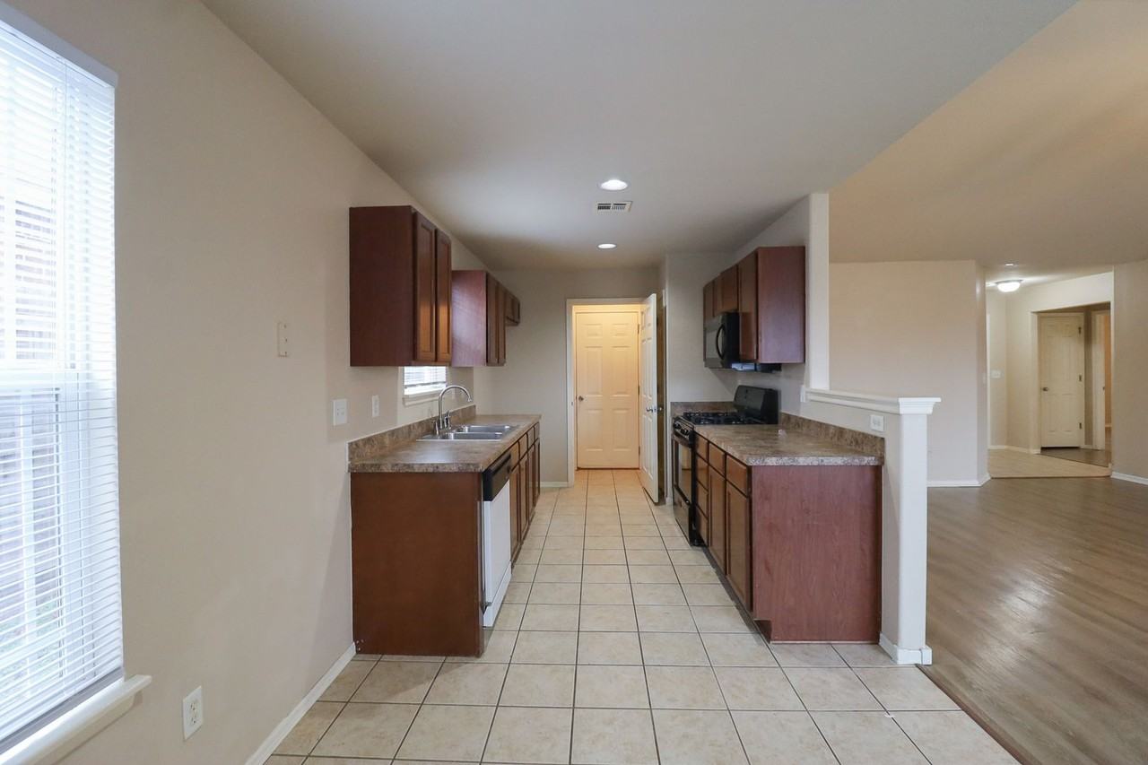 14306 East 112th Place North - Photo 7 of 25