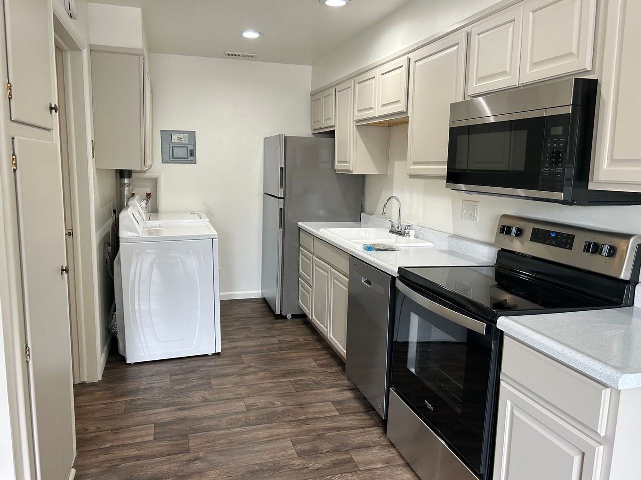 The Homestead - Photo 2 of 28